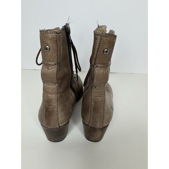 Frye Women’s Size 8 Lace Up Courtney Combat Gray Taupe Boot Block Heels Grunge - Picture 2 of 12